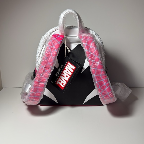 🆕 Loungefly Spider Gwen Cosplay Sequin Marvel Mini Backpack 🎒 - Picture 4 of 10